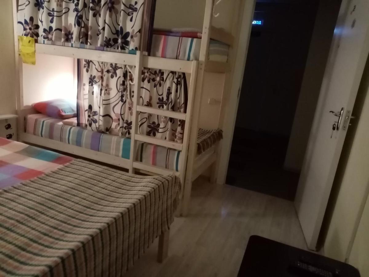 Cherdak Na Pervomaiskoi 15A Hostel Jarosław Zewnętrze zdjęcie